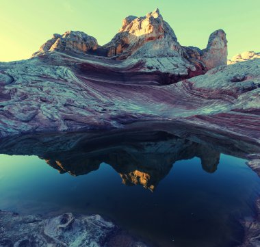 Vermilion Kayalıkları Ulusal Anıtı