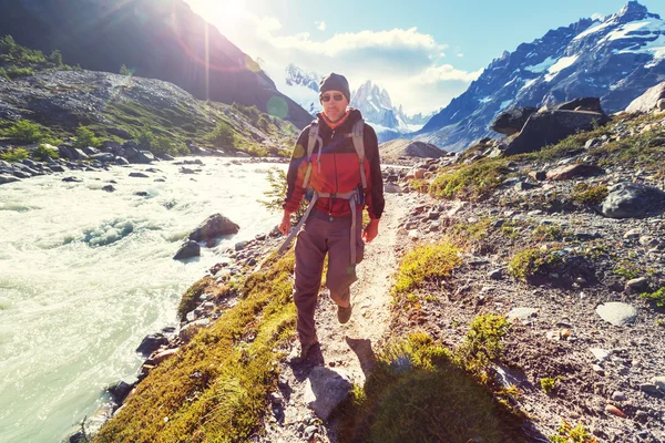 Wandelaar wandelen in Patagonië — Stockfoto