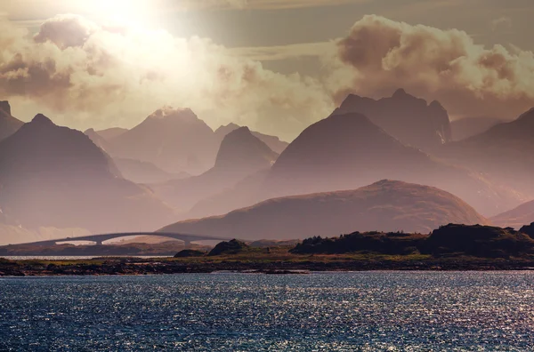 Alte montagne della Norvegia — Foto Stock