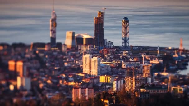 Під час заходу сонця timelapse Батумі міський пейзаж пан вгору — стокове відео