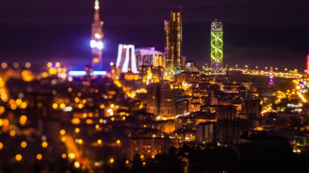Po západu slunce noční timelapse Batumi panoráma posunout nahoru — Stock video