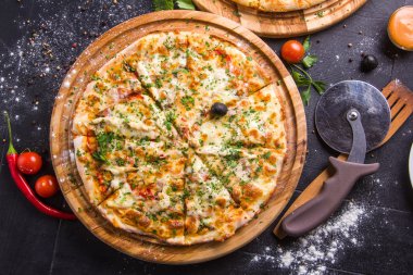 taze pişmiş pizza