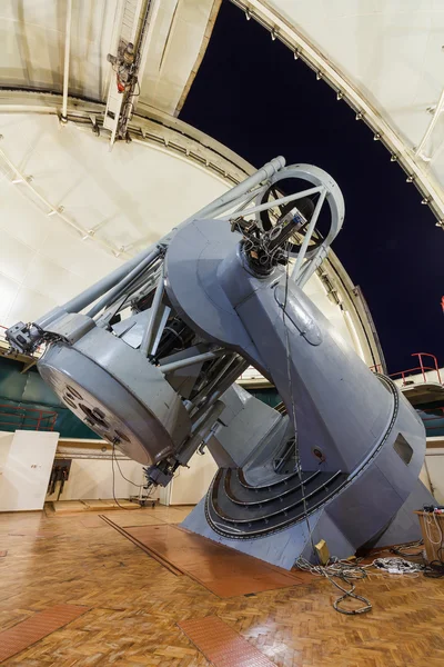 大型光学望远镜 — 图库照片