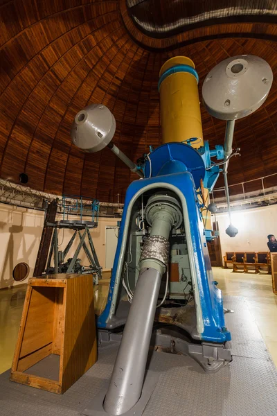 Antiguo trofeo gran telescopio óptico — Foto de Stock