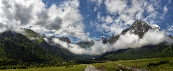 게오르기아의 산 풍경 — 스톡 사진
