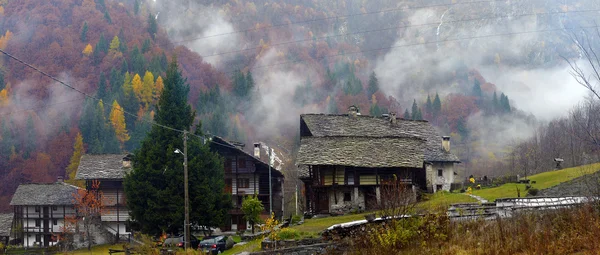 Панорама из маленькой деревни — стоковое фото