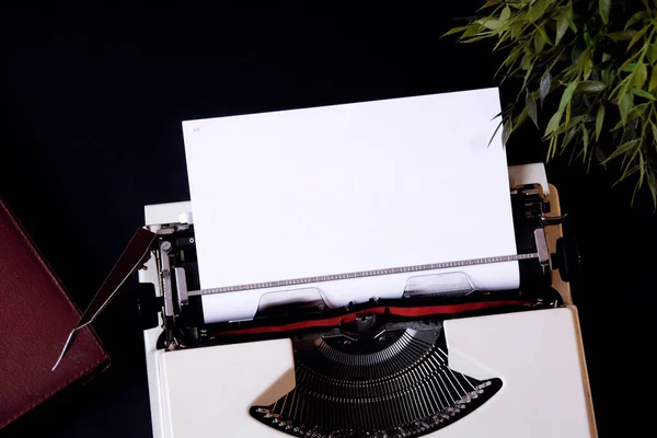 Vintage Typewriter Blank Sheet Black Background — Stock Photo, Image