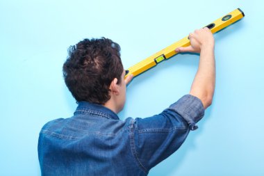 Yüklenici sıvacı. İşçi