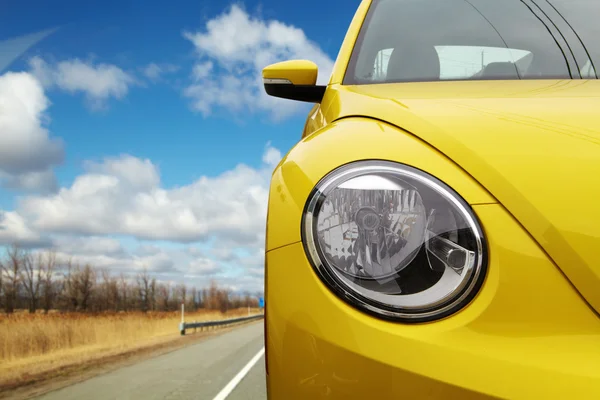 Headlight on a modern car — Stock Photo, Image