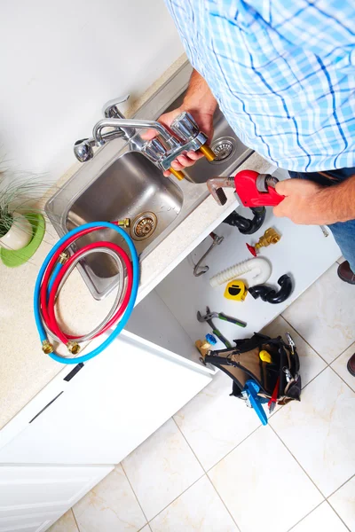 Sıhhi tesisat araçları mutfak.