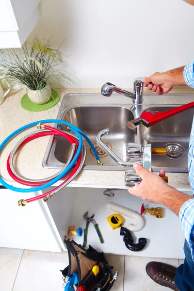 Sanitair tools op de keuken. — Stockfoto