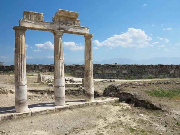 Columns and ruins of ancient Artemis temple — Stock Photo, Image
