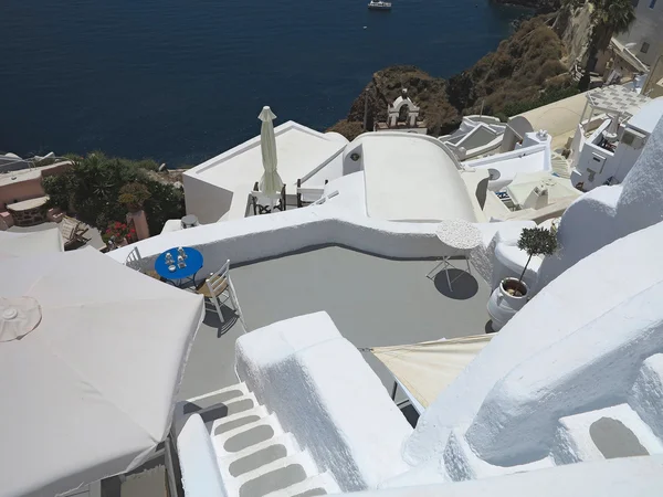 Остров Санторини Греция - красивый типичный дом с белой валой — стоковое фото