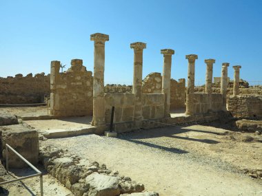 19.06.2025, Paphos, Kıbrıs: Kıbrıs 'taki antik Paphos kentinin kalıntıları sütunlar, sütunlar ve mozaiklerle