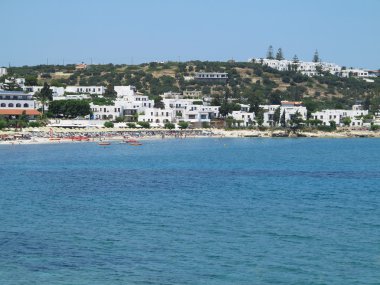 17.06.2015 Crete, Yunanistan, görüntülemek denizden küçük Yunan şehre onun