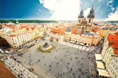 Prag anıtlar.