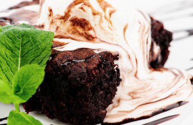 Çikolatalı topping dondurma. Tatlı Grey