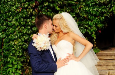 Mutlu gelin ve damat düğünlerinde 