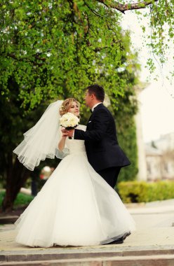 Mutlu gelin ve damat düğünlerinde 