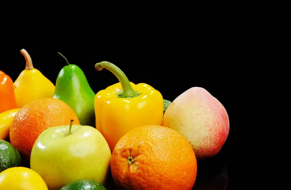Reihe von Früchten — Stockfoto