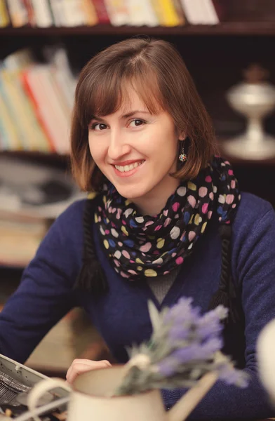 Writer in the library — Stock Photo, Image