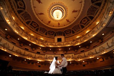 Mutlu gelin ve damat düğünlerinde 