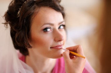 Makyaj gelin düğün günü için 