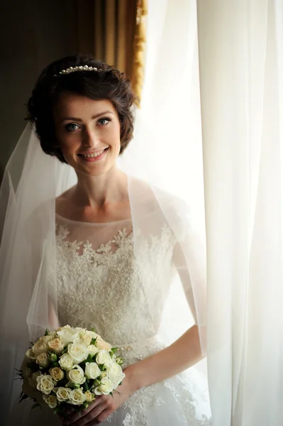 Young bride at wedding day — Stock Photo, Image