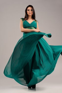 Güzel bir kadının portresi