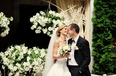 Mutlu gelin ve damat düğünlerinde