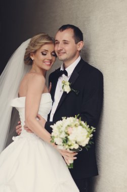 Mutlu gelin ve damat düğünlerinde