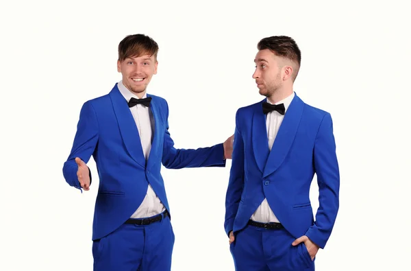 Hombres divertidos vestidos en suite azul con diferentes emociones — Foto de Stock