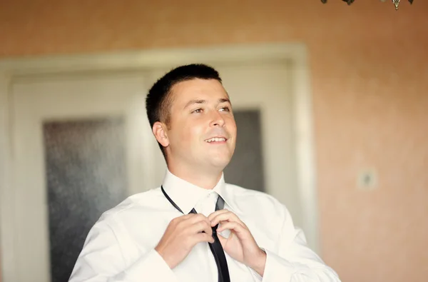 Handsome groom in white shirt — Stock Photo, Image