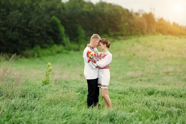 Portrait de couple ukrainien affectueux — Photo