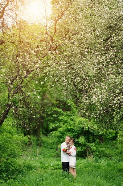 Ritratto di coppia affettuosa — Foto Stock