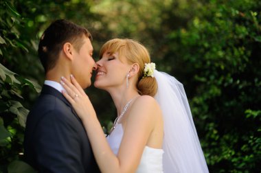 Mutlu gelin ve damat düğünlerinde 