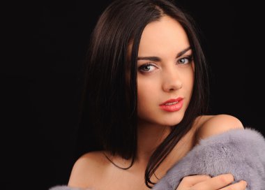 Güzellik moda model kız mavi vizon kürk