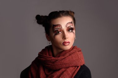 Bir manken güzel yüzü 