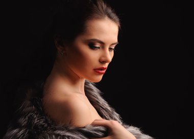 Güzellik moda model kız mavi vizon kürk