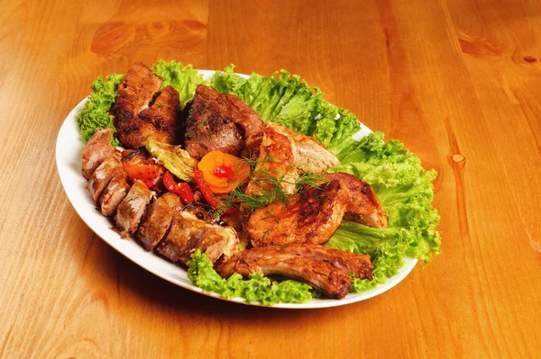 Asado con verduras horneadas — Foto de Stock