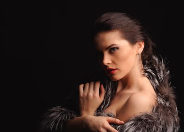 Güzellik moda model kız mavi vizon kürk