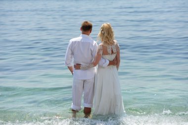 Mutlu gelin ve damat düğünlerinde 