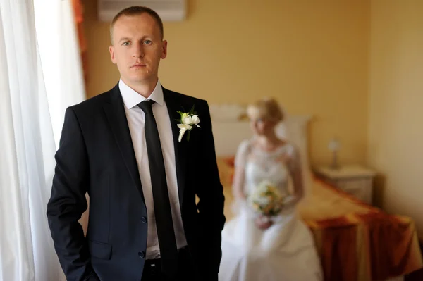 Happy bride and groom on their wedding — Stock Photo, Image