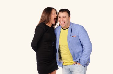 erkek ve kadın komik yüzü beyaz arka plan üzerinde izole olan