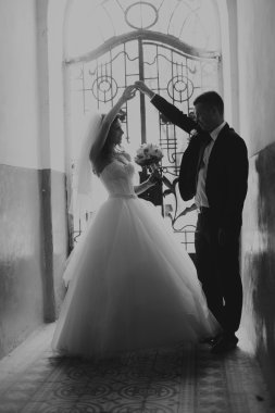 Mutlu gelin ve damat düğünlerinde 