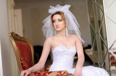 mükemmel makyaj ile güzel bir gelin portresi 