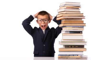 Öğrenci kitap büyük yığını çığlıklar