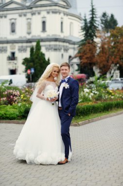 Mutlu gelin ve damat düğünlerinde 