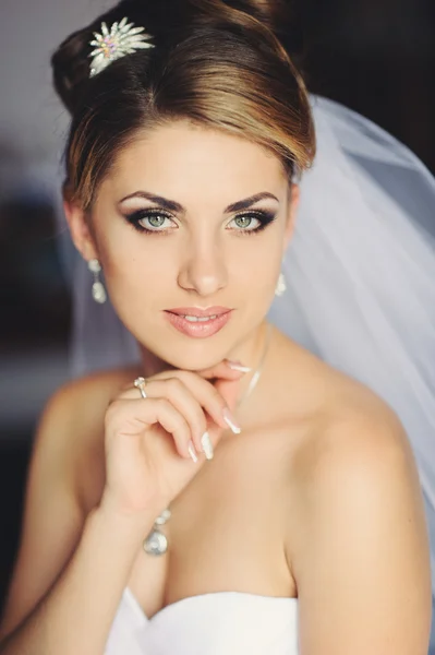 Giovane sposa — Foto Stock