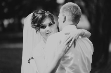 Mutlu gelin ve damat düğünlerinde 